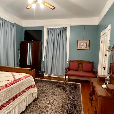 Brackenridge House Bed And Breakfast-2